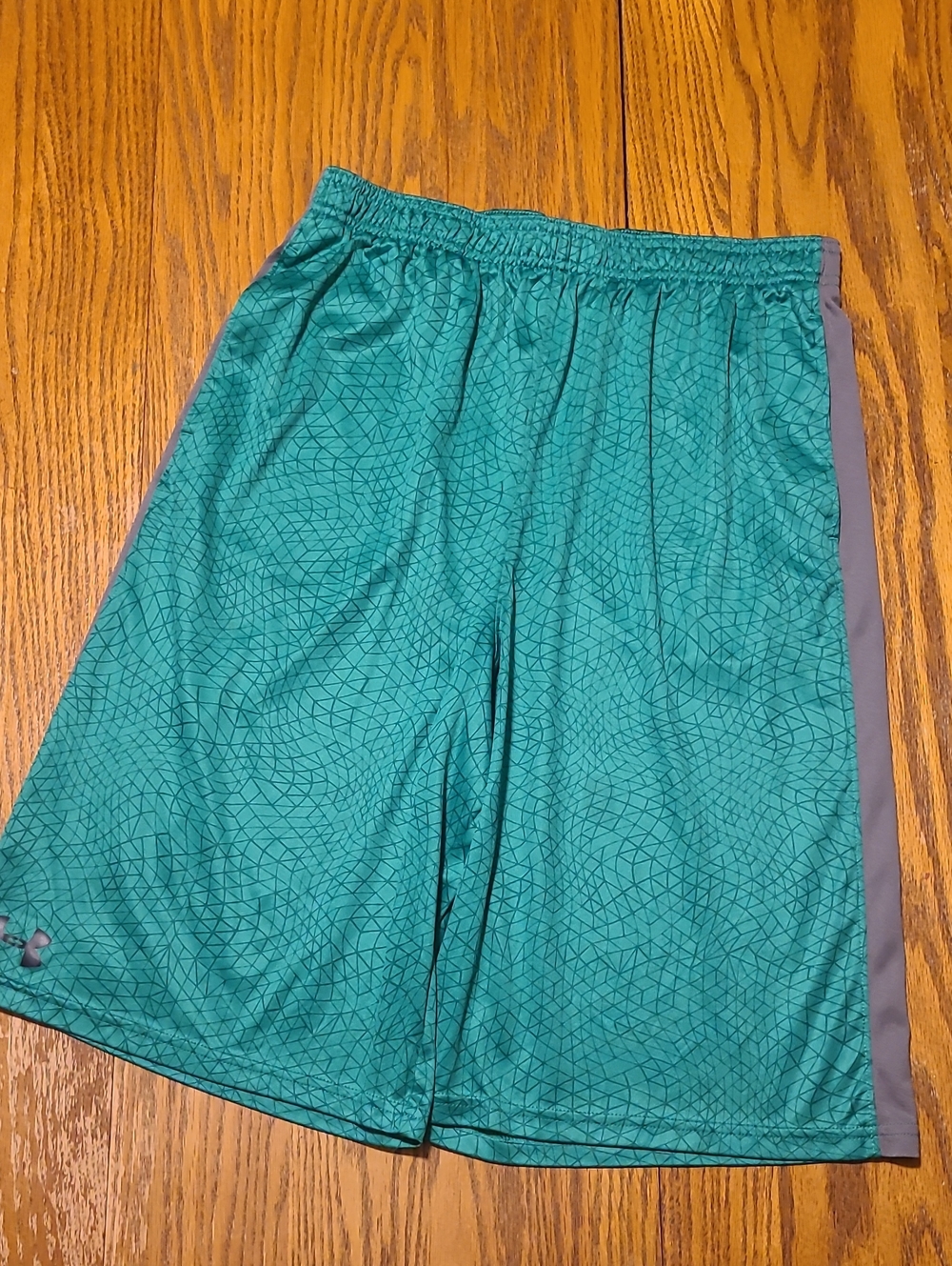 Under Armour Boy's Long Green Athletic Shorts with Gray Side Panel - XL
